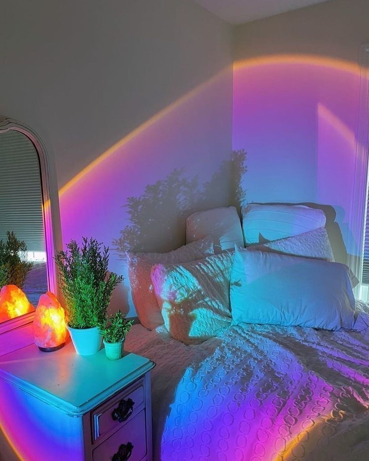 ✨16 Colors Sunset Lamp Projector- LED Rainbow Night Light for Photography,Party,Home Decor, Xmas Gift