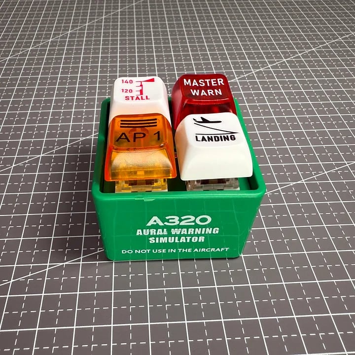 ✈Pilot Alert Keychain – EGPWS Sound Simulator | Authentic for the Aviation Fans