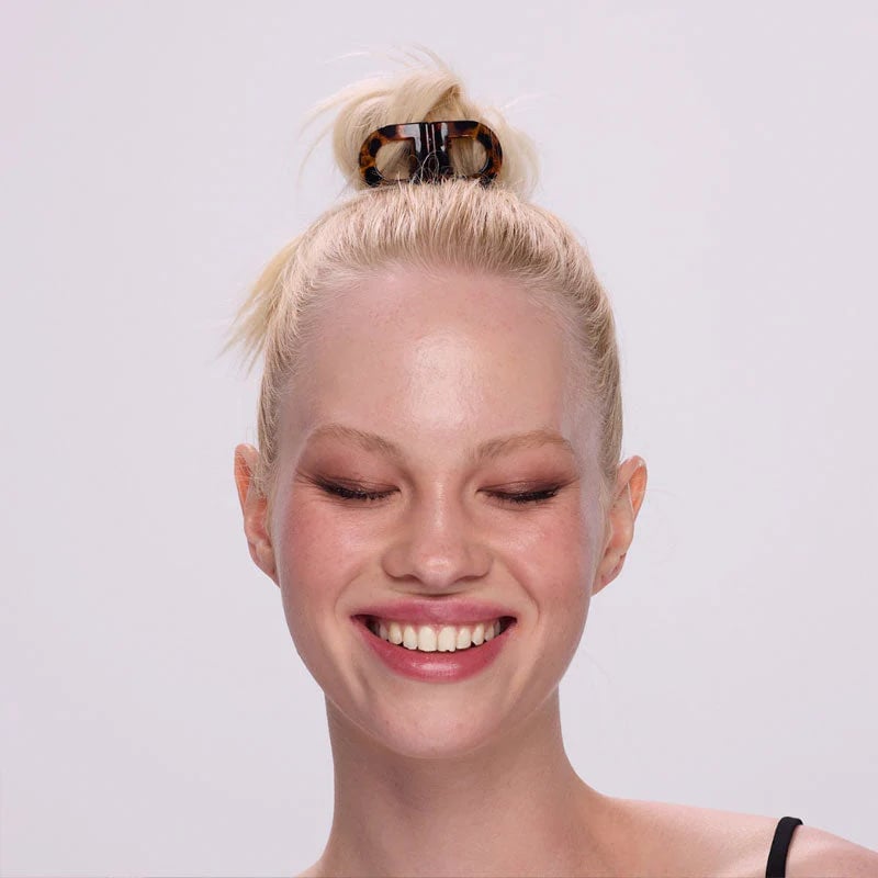Buy 1 Get 1 Free✨Smart magnetic hair clip